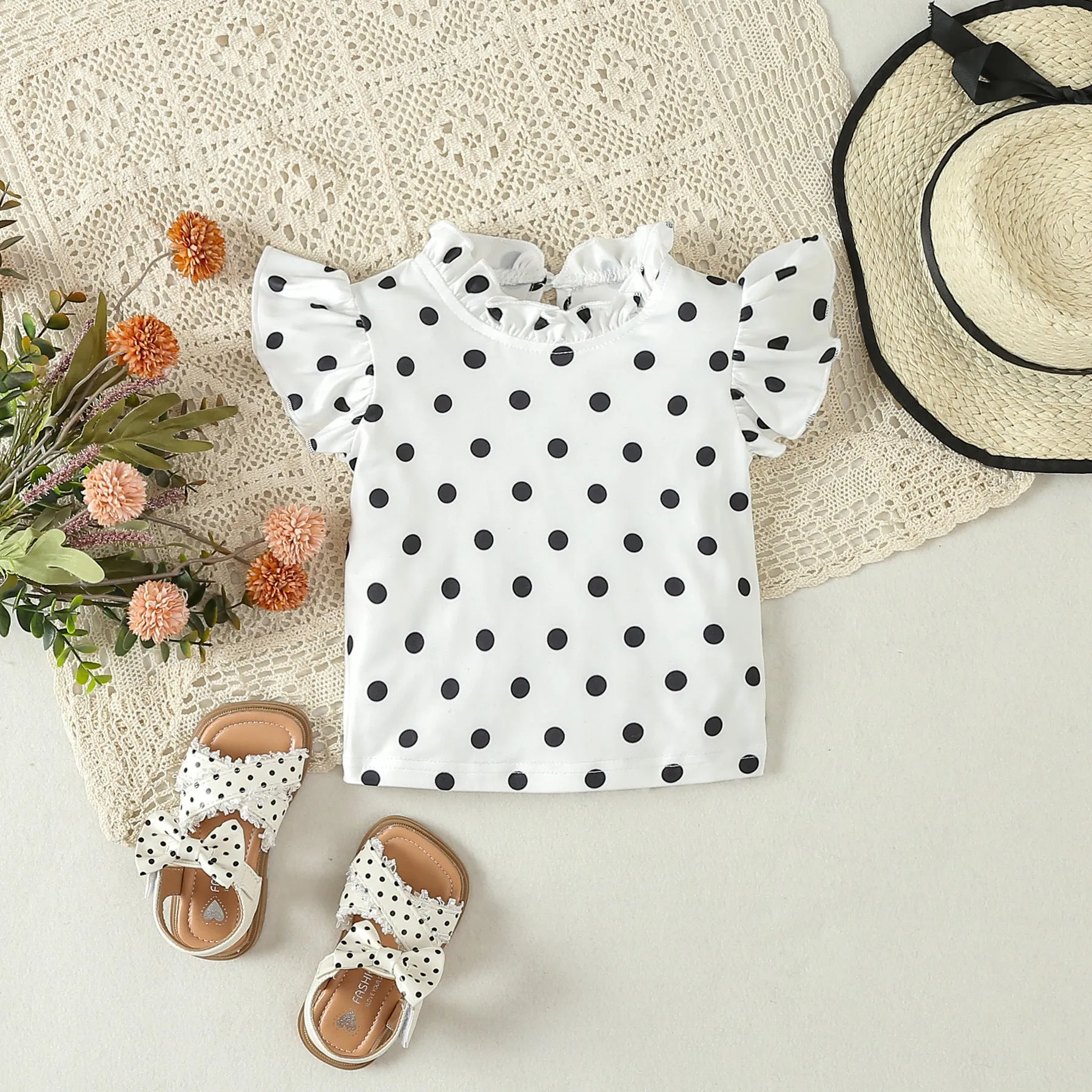 2 Pieces Set Baby Kid Girls Polka dots Tops And Solid Color Shorts Wholesale 24030187