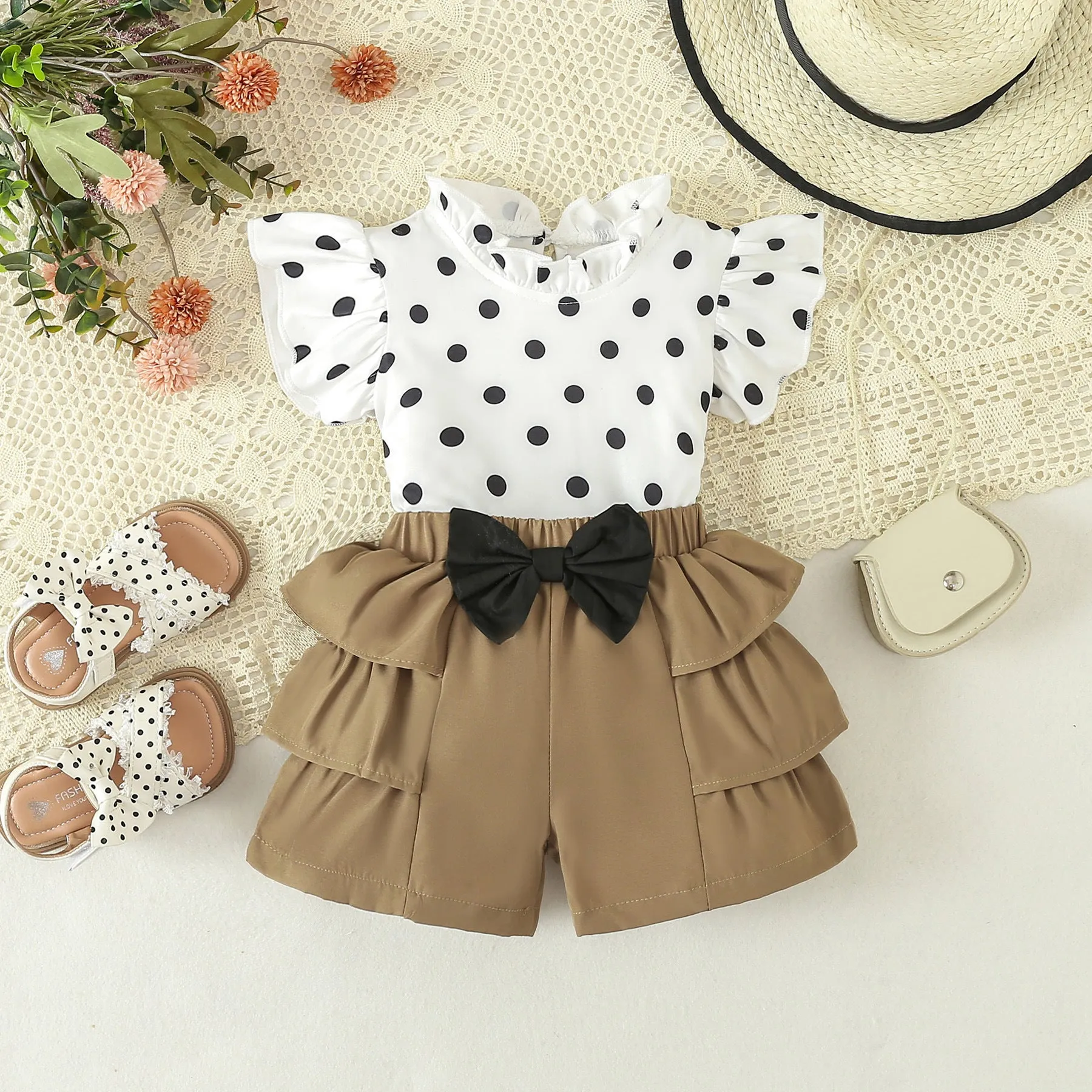 2 Pieces Set Baby Kid Girls Polka dots Tops And Solid Color Shorts Wholesale 24030187