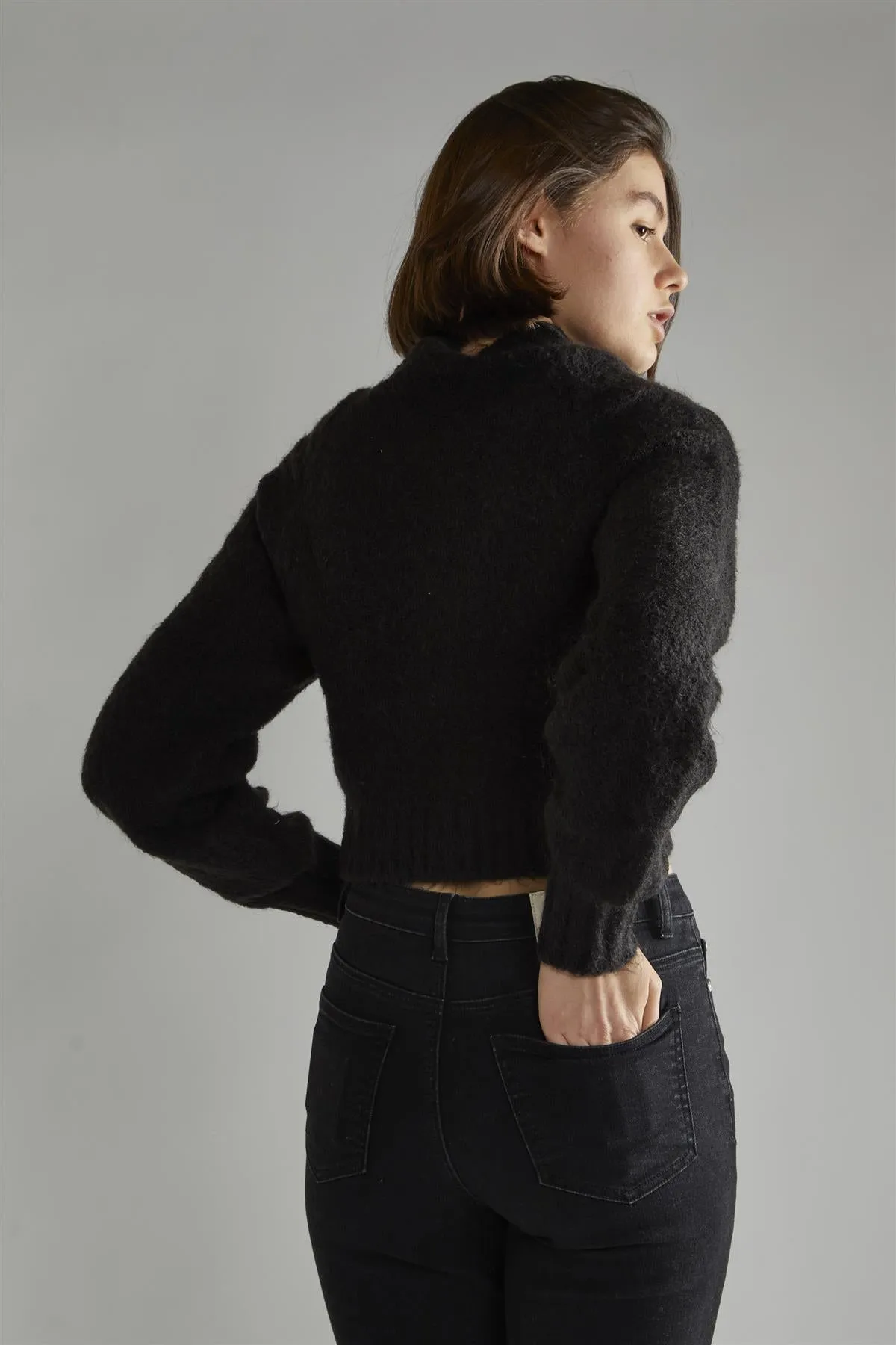 Black Crew Neck Crop-Jumper