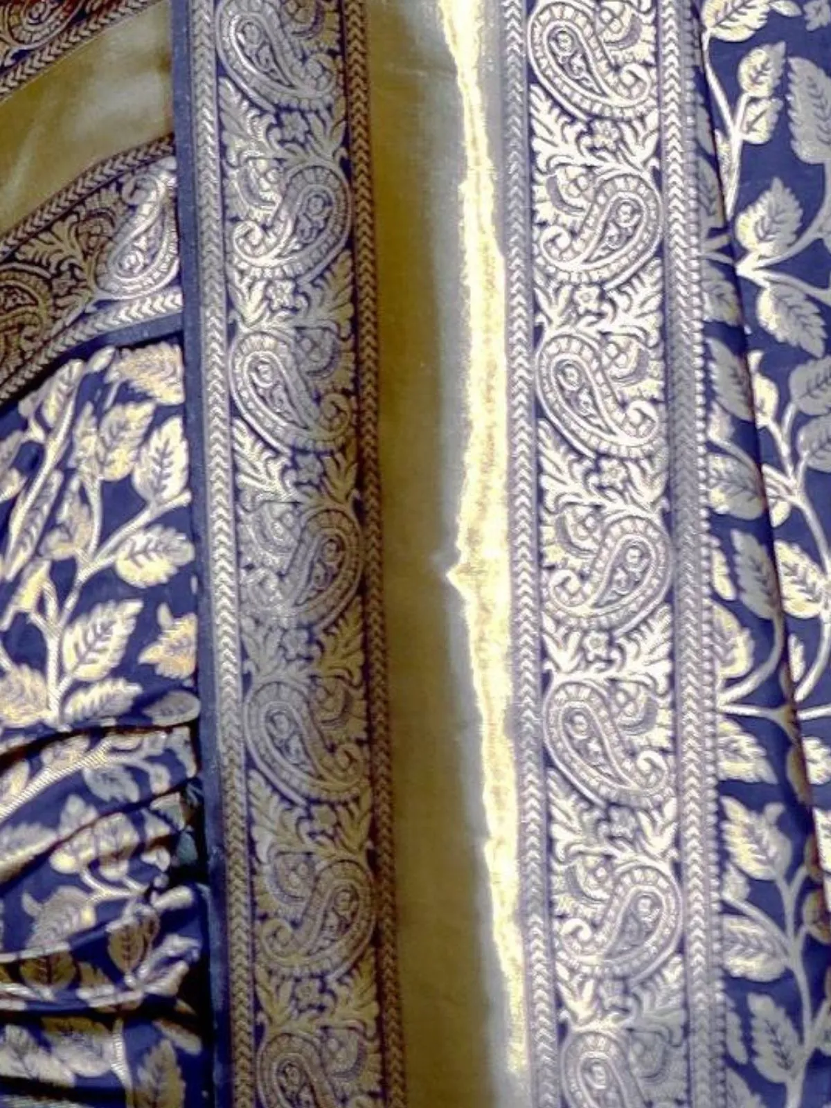 Odette Blue Banarasi Silk Woven Saree With Unstitched Blouse For Women